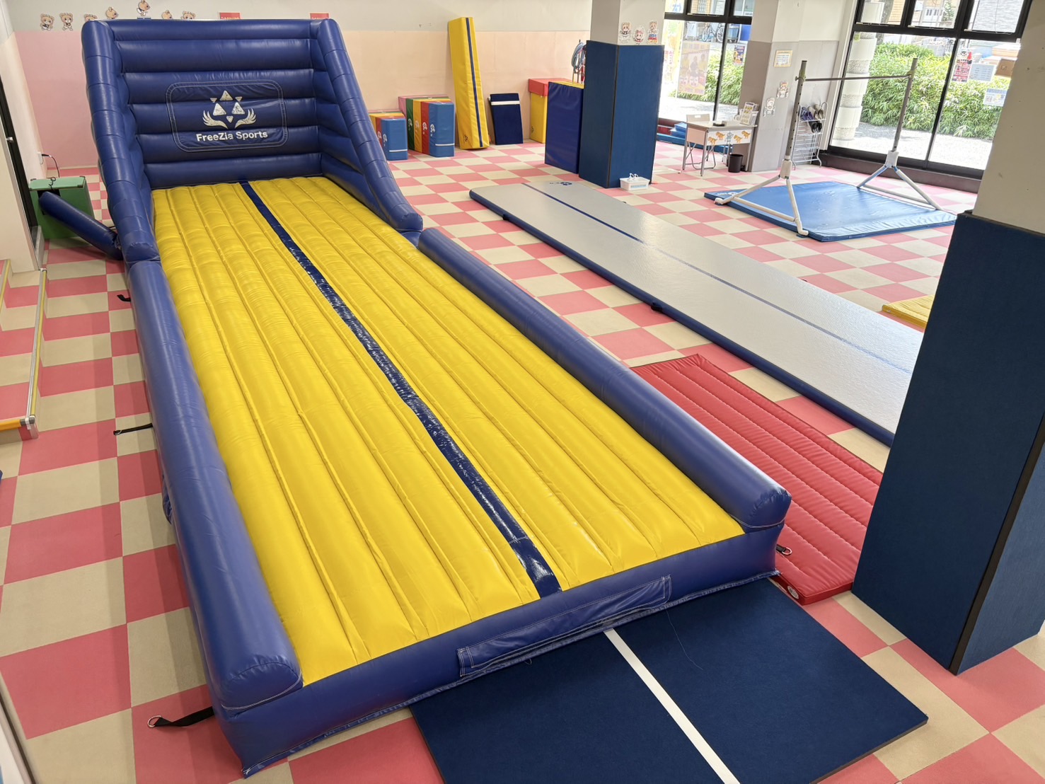 エアトラ三鷹店